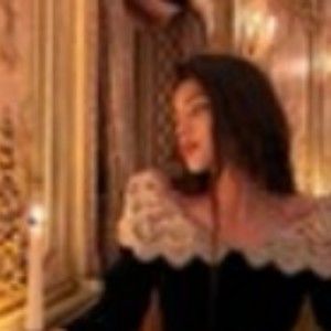 Meet your Posher, Lucretia